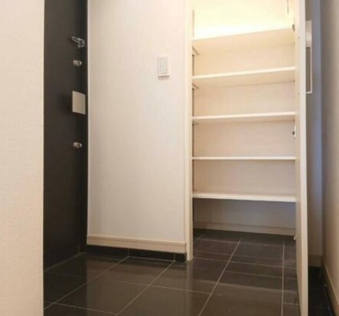 甲府市丸の内、マンションの画像です