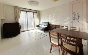 甲府市朝日、中古一戸建ての画像です