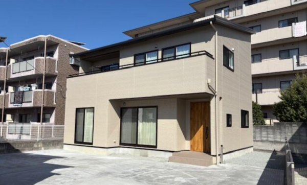 甲府市国母、中古一戸建ての画像です