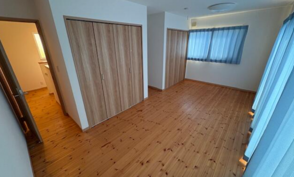 甲府市国母、中古一戸建ての画像です