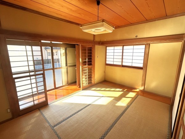 笛吹市石和町下平井、中古一戸建ての画像です