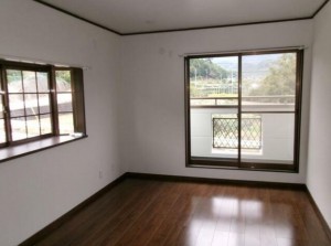 甲府市下向山町、中古一戸建ての画像です