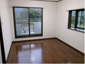 甲府市下向山町、中古一戸建ての画像です