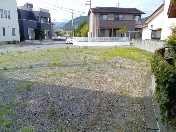 甲斐市中下条、土地の画像です