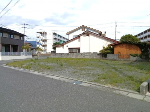 甲斐市中下条、土地の画像です