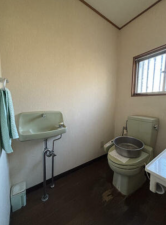 甲斐市岩森、中古一戸建ての画像です