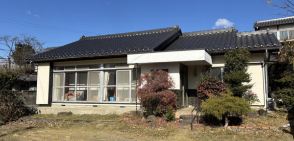 甲斐市岩森、中古一戸建ての画像です