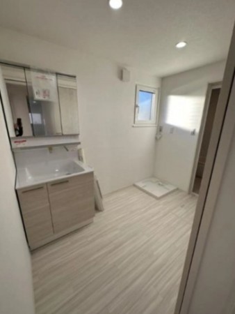 甲府市山宮町、中古一戸建ての画像です