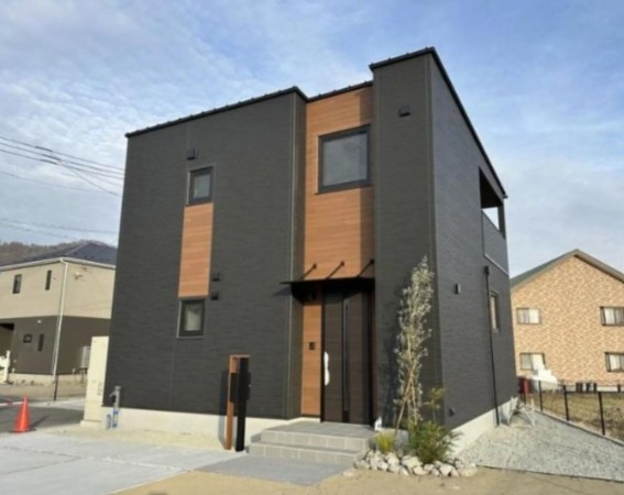 甲府市山宮町、中古一戸建ての画像です