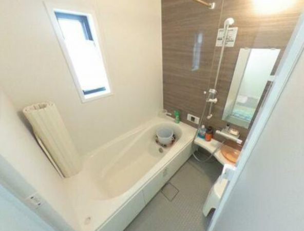 甲府市新田町、中古一戸建ての画像です