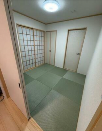 甲府市新田町、中古一戸建ての画像です