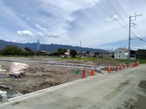 甲府市富竹、土地の画像です