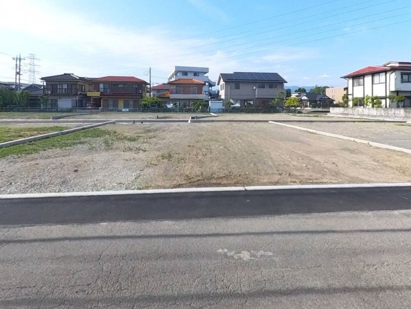 甲府市大里町、土地の画像です