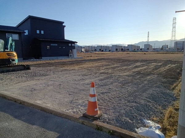 中巨摩郡昭和町西条、土地の画像です