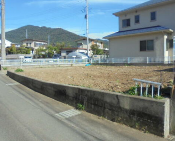 甲府市西田町、土地の画像です