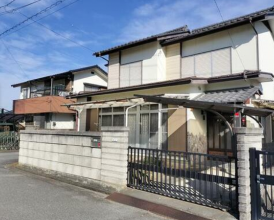 甲斐市万才、中古一戸建ての画像です