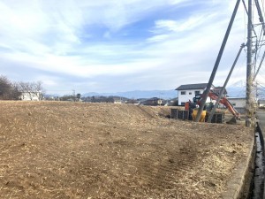 甲斐市宇津谷、土地の画像です