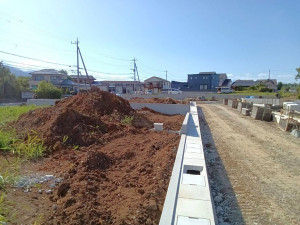甲斐市宇津谷、土地の画像です