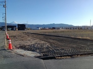 中巨摩郡昭和町西条、土地の画像です