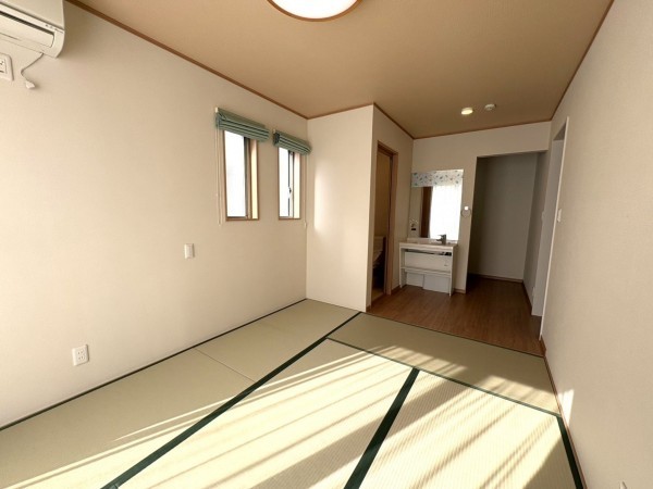 甲府市里吉、中古一戸建ての画像です