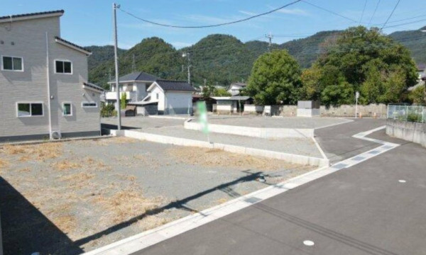 甲府市屋形、土地の画像です