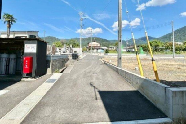 甲府市屋形、土地の画像です