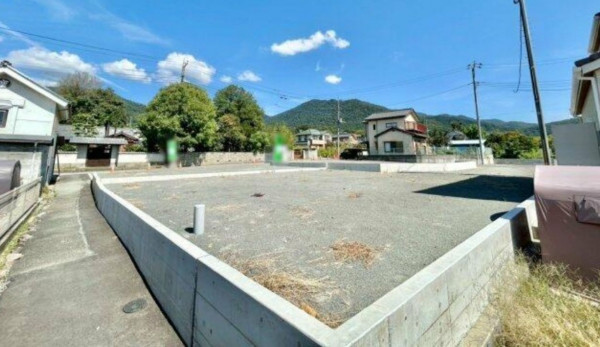 甲府市屋形、土地の画像です