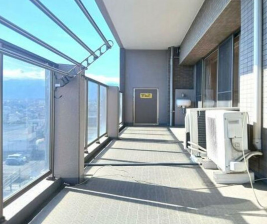 甲府市湯村、中古マンションの画像です