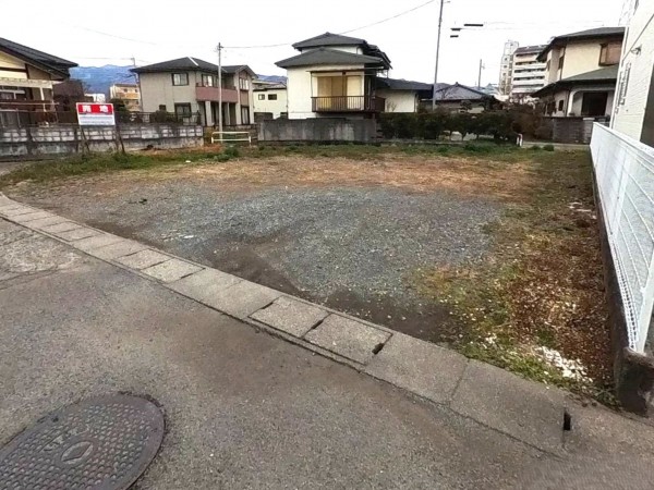 甲府市上石田、土地の画像です
