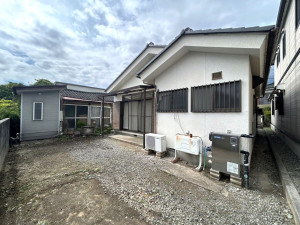 甲府市湯田、中古一戸建ての画像です