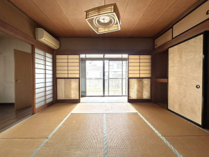 甲府市湯田、中古一戸建ての画像です