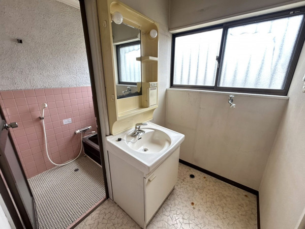 甲府市湯田、中古一戸建ての画像です