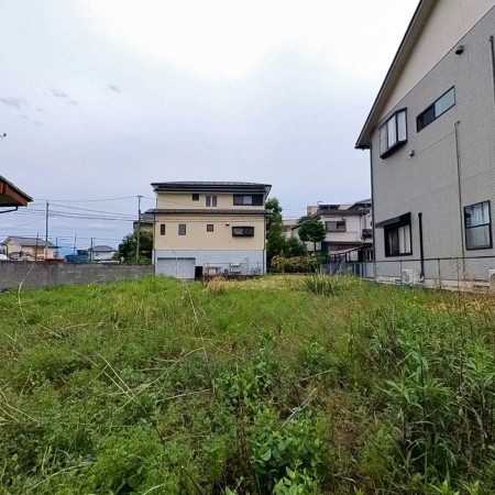甲府市貢川、土地の画像です