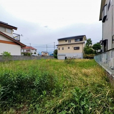 甲府市貢川、土地の画像です