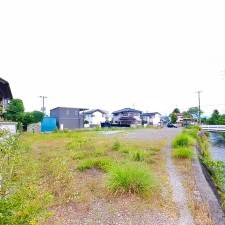 甲府市塩部、土地の画像です