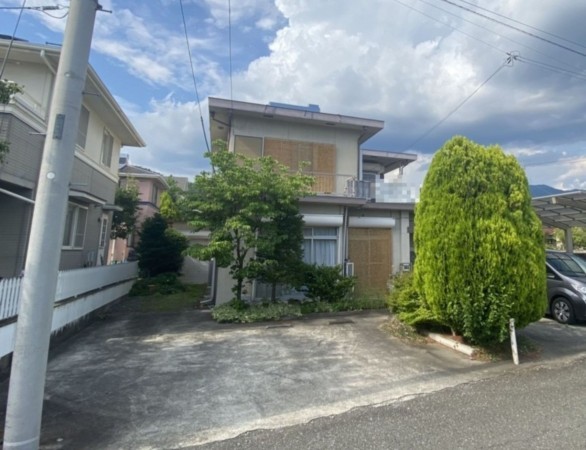 甲府市緑が丘、中古一戸建ての画像です