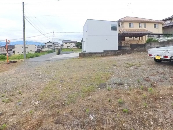 甲斐市龍地、土地の画像です