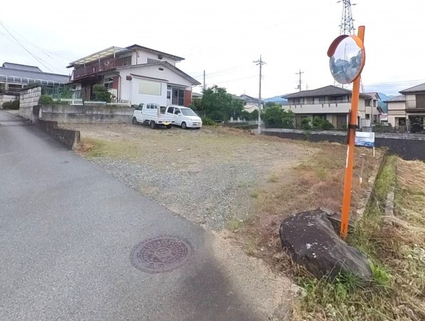 甲斐市龍地、土地の画像です