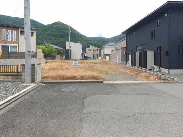 甲府市羽黒町、土地の画像です