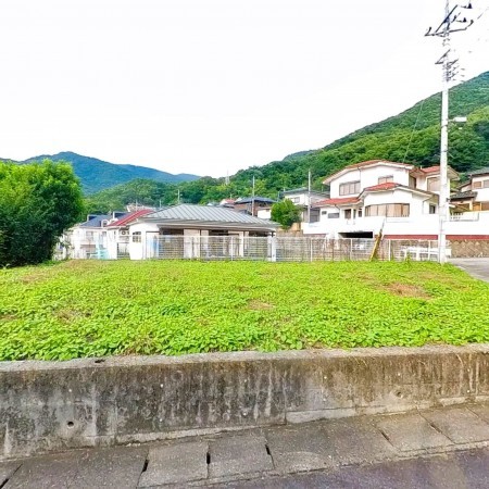 甲府市古府中町、土地の画像です