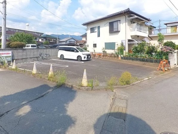 甲府市飯田、土地の画像です