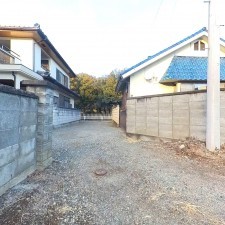 甲府市貢川、土地の画像です