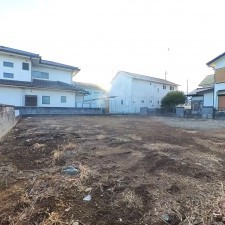 甲府市貢川、土地の画像です