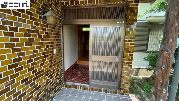 相生市山手、中古一戸建ての玄関画像です