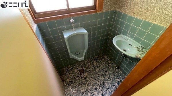 相生市山手、中古一戸建てのトイレ画像です
