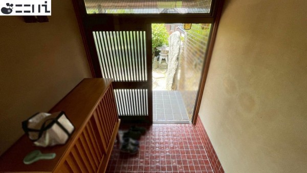 相生市山手、中古一戸建ての玄関画像です