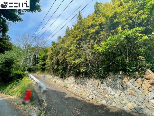 たつの市御津町室津、土地の前面道路を含む現地写真画像です