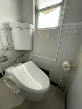 姫路市城東町、マンションのトイレ画像です