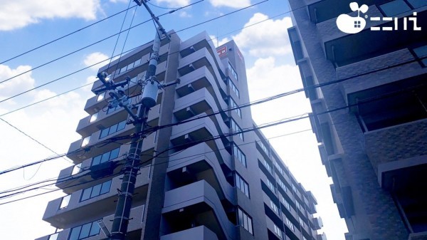 姫路市飾磨区恵美酒、マンションの外観画像です