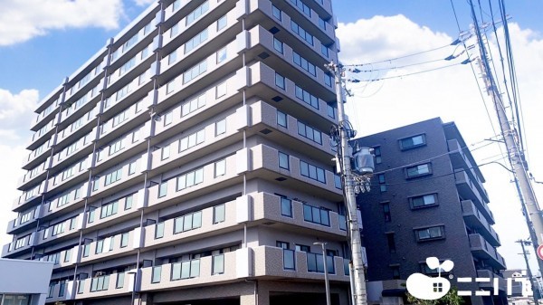 姫路市飾磨区恵美酒、マンションの外観画像です